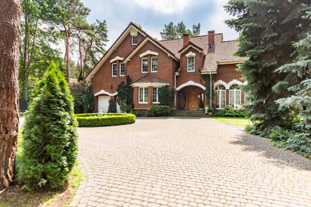 Best Professional Driveway Pavers  in North Prairie, WI